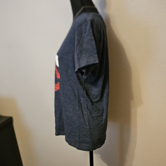 Women's Large Minnesota Twins Short Sleeve V-neck T-shirt - Picture 4 of 5